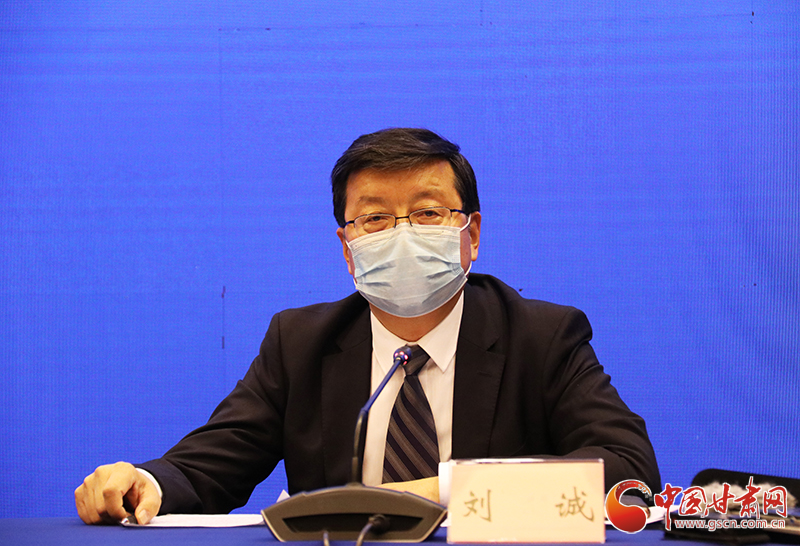 甘肅省人社廳：落實落細(xì)“四個確?！贝胧?實現(xiàn)貧困人口基本養(yǎng)老保險全覆蓋（圖）