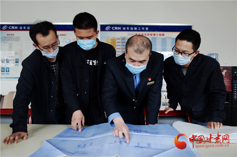 用奮斗的青春護航高鐵——記全國鐵路勞動模范、蘭西動車運用所副所長張學東
