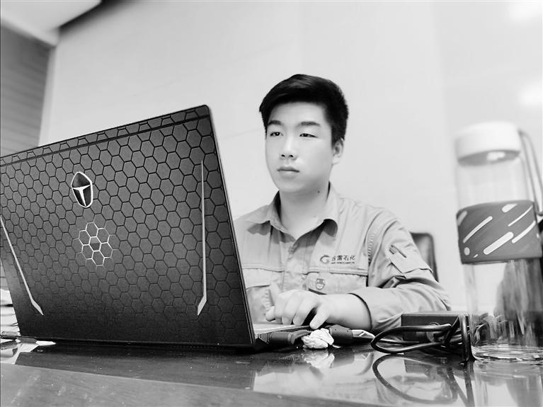 總書記的話兒記心間丨還沒畢業(yè)，工作就落實(shí)了!